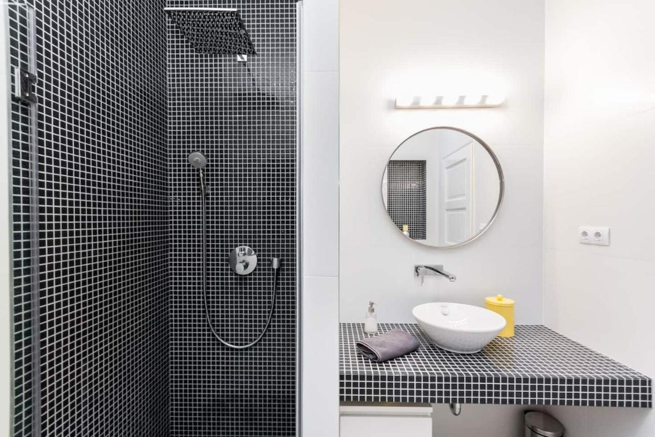 Bpr Sophisticated Astoria Suite With Balcony Boedapest Buitenkant foto