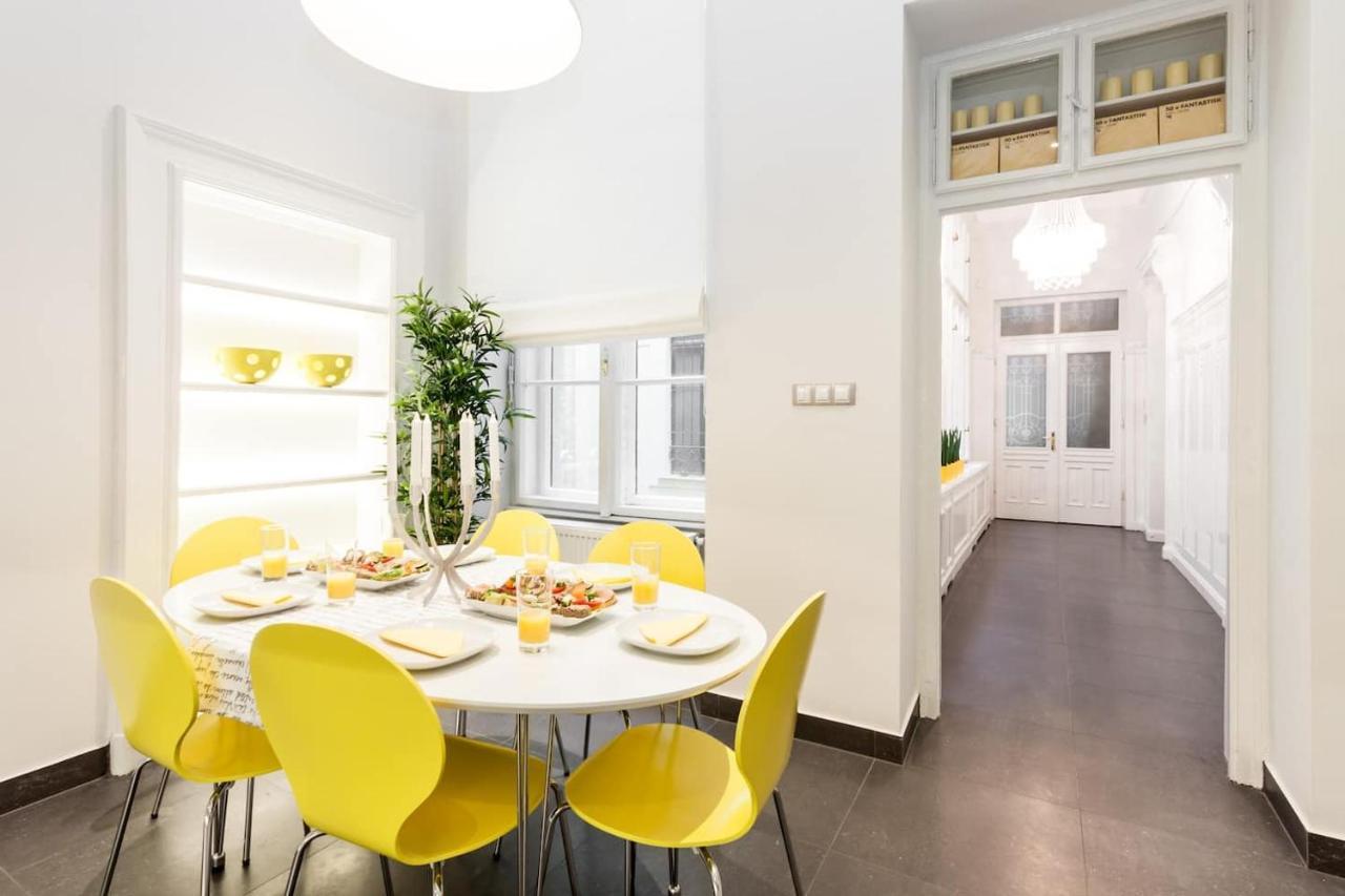 Bpr Sophisticated Astoria Suite With Balcony Boedapest Buitenkant foto