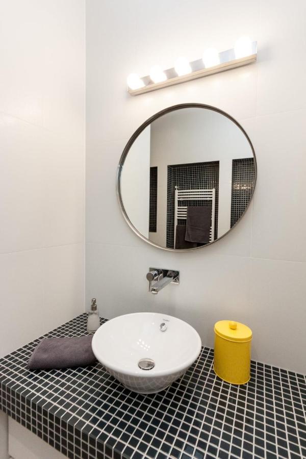 Bpr Sophisticated Astoria Suite With Balcony Boedapest Buitenkant foto